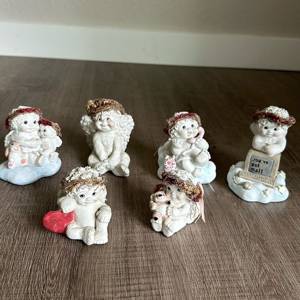Dreamsicles rare from 1994-2000. 7 excellent collectables. Angle figurines.